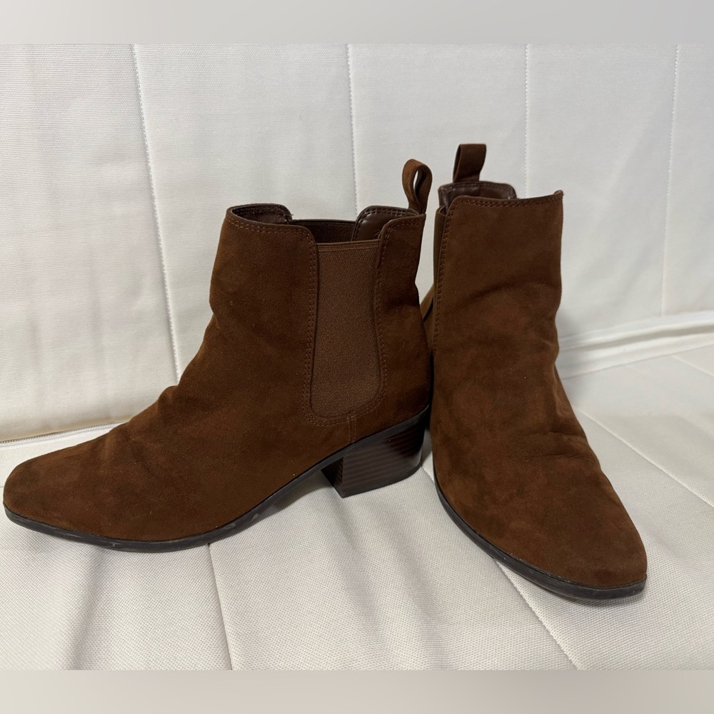 A New Day Women’s Brown Ankle Booties !
